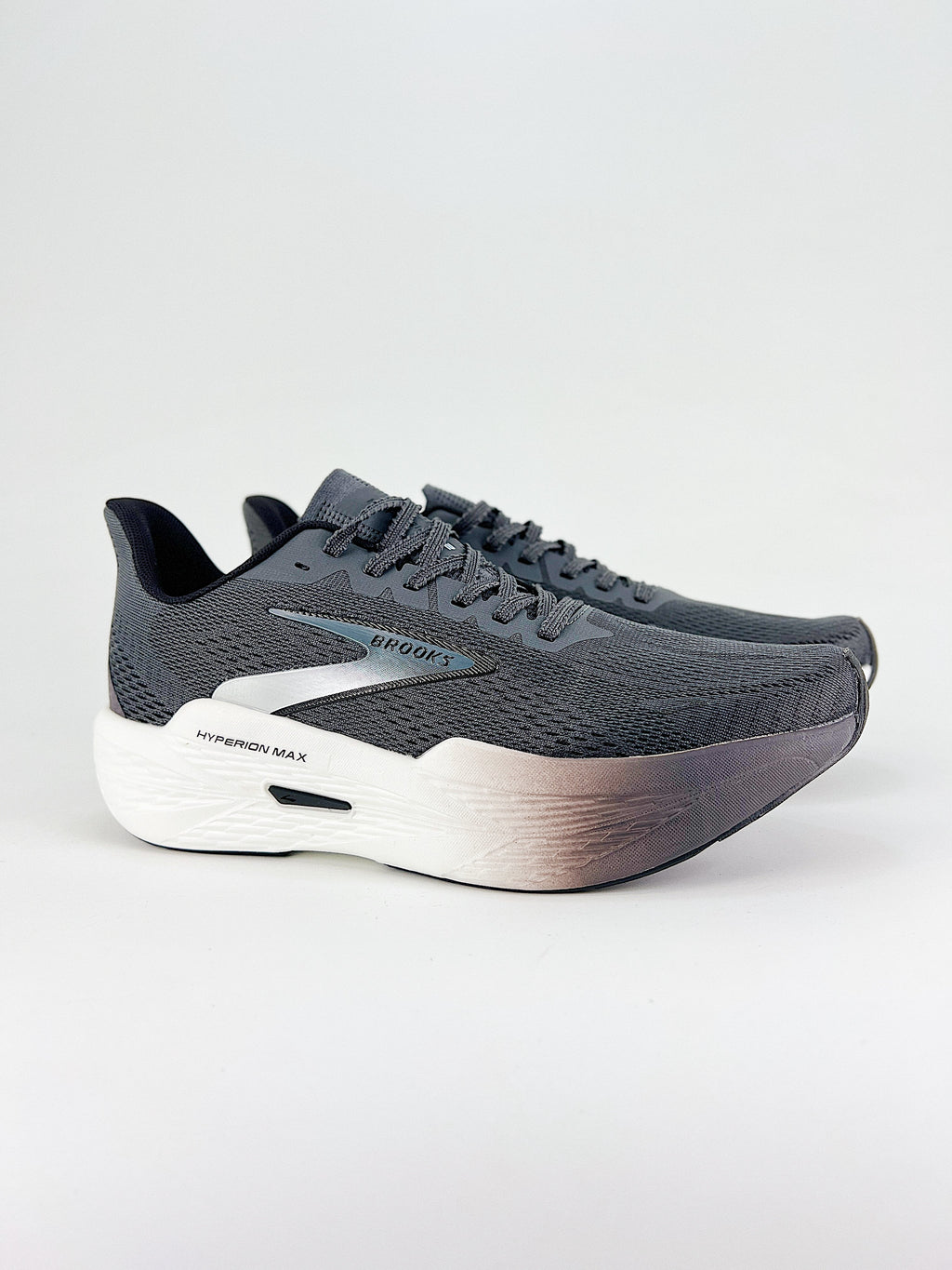 Brooks Hyperion Max 2 nero bianco