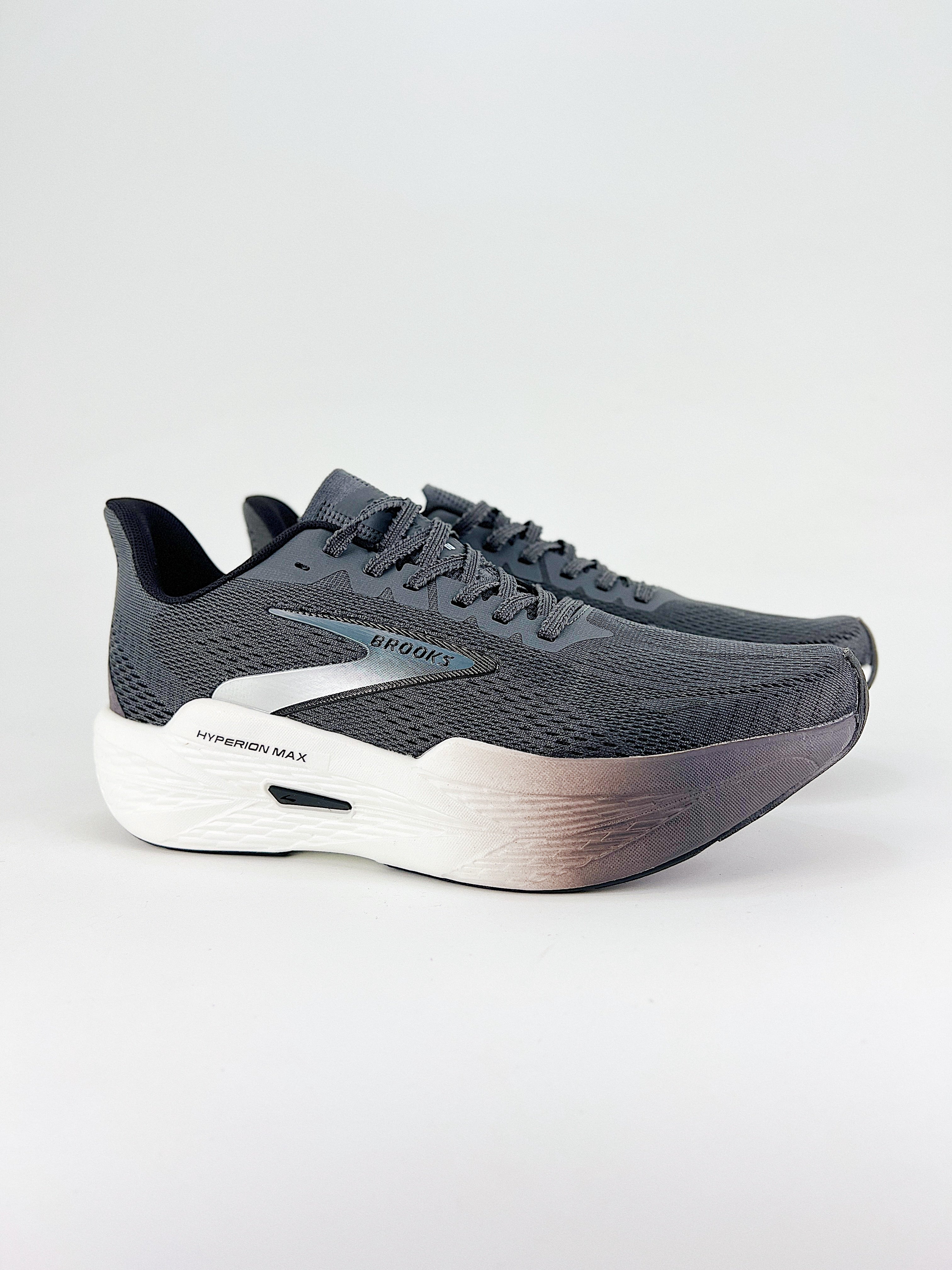 Brooks Hyperion Max 2 nero bianco