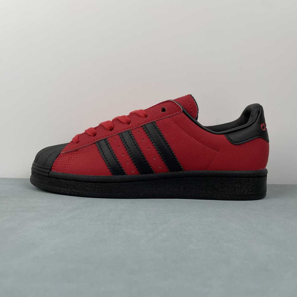 Adidas Originals Superstar rosso mod. IG9275 (modello destinato al mercato estero)