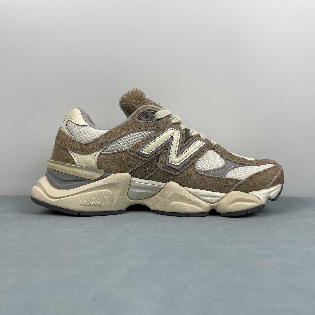 New Balance NB 9060 Driftwood Stone