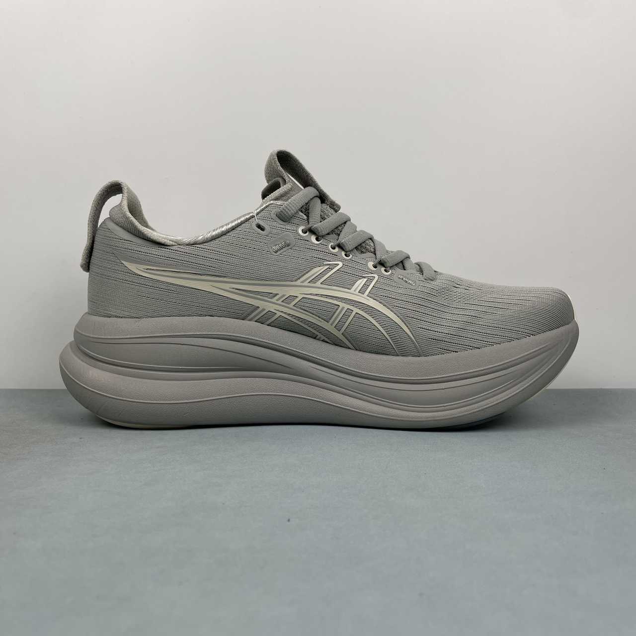 Asics Gel Nimbus 28 Grey