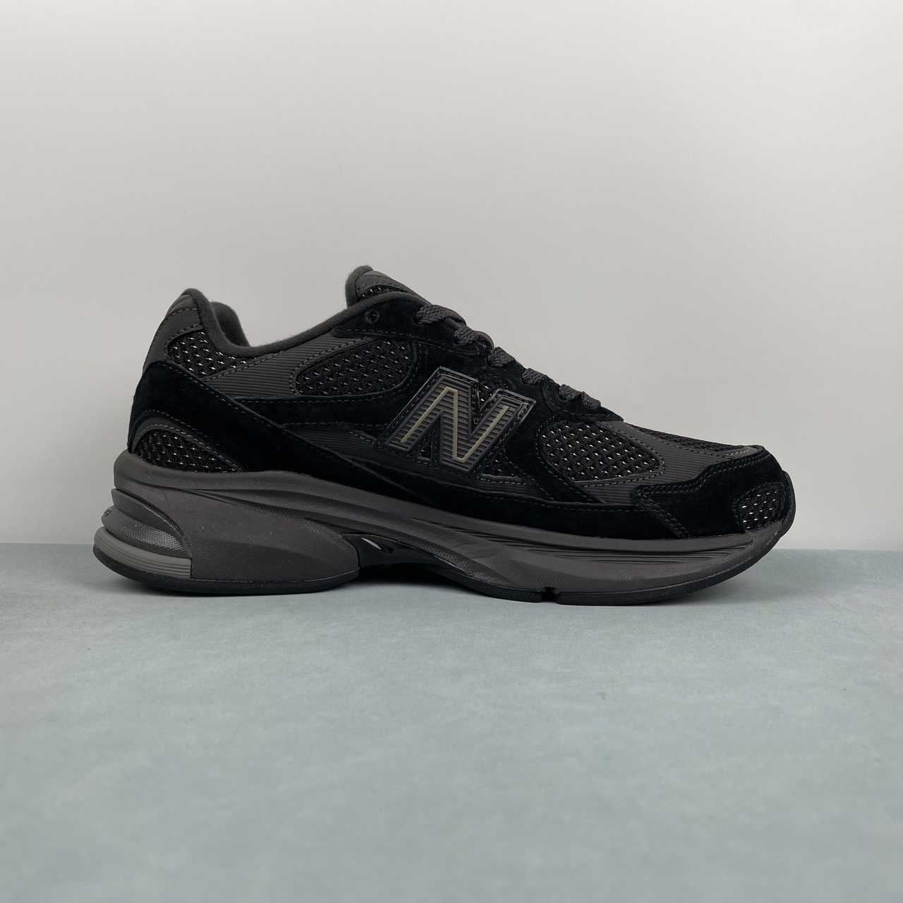 New Balance 2010 Black Cement