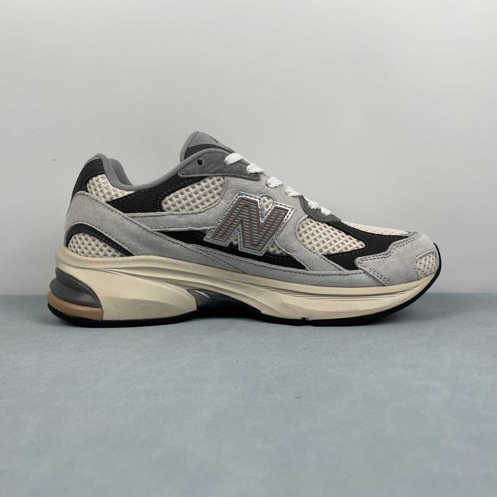 New Balance 2010 Grey Beige Black