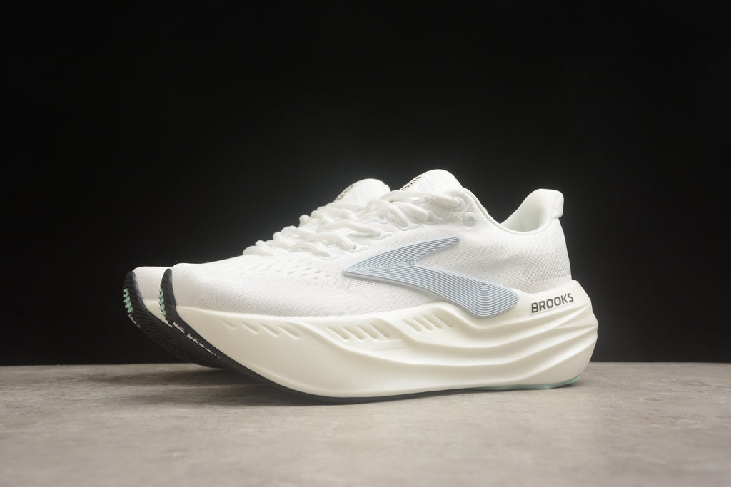 Brooks Glycerin Max bianco