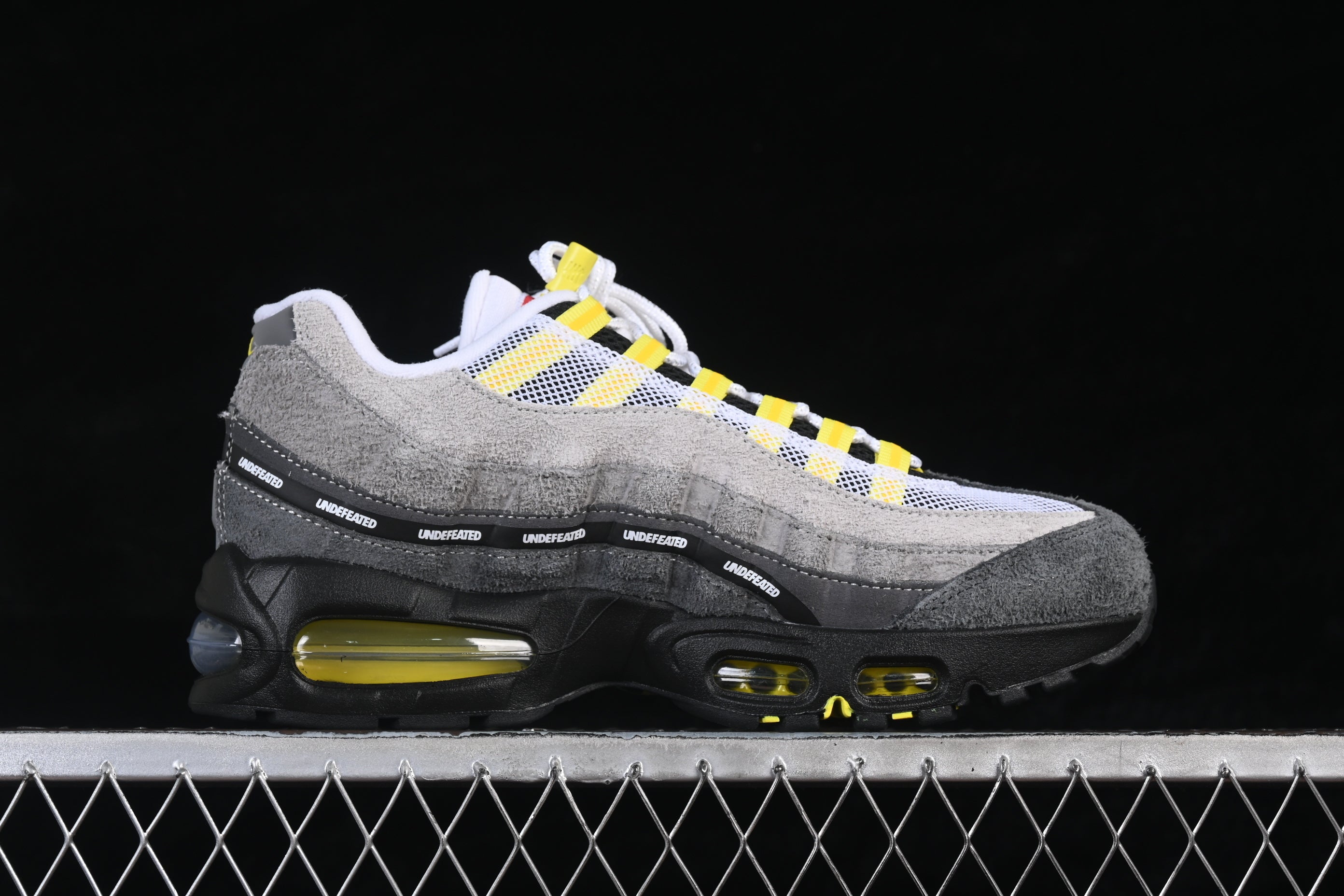 Nike Air Max 95 SP x Undefeated GEO Shangai