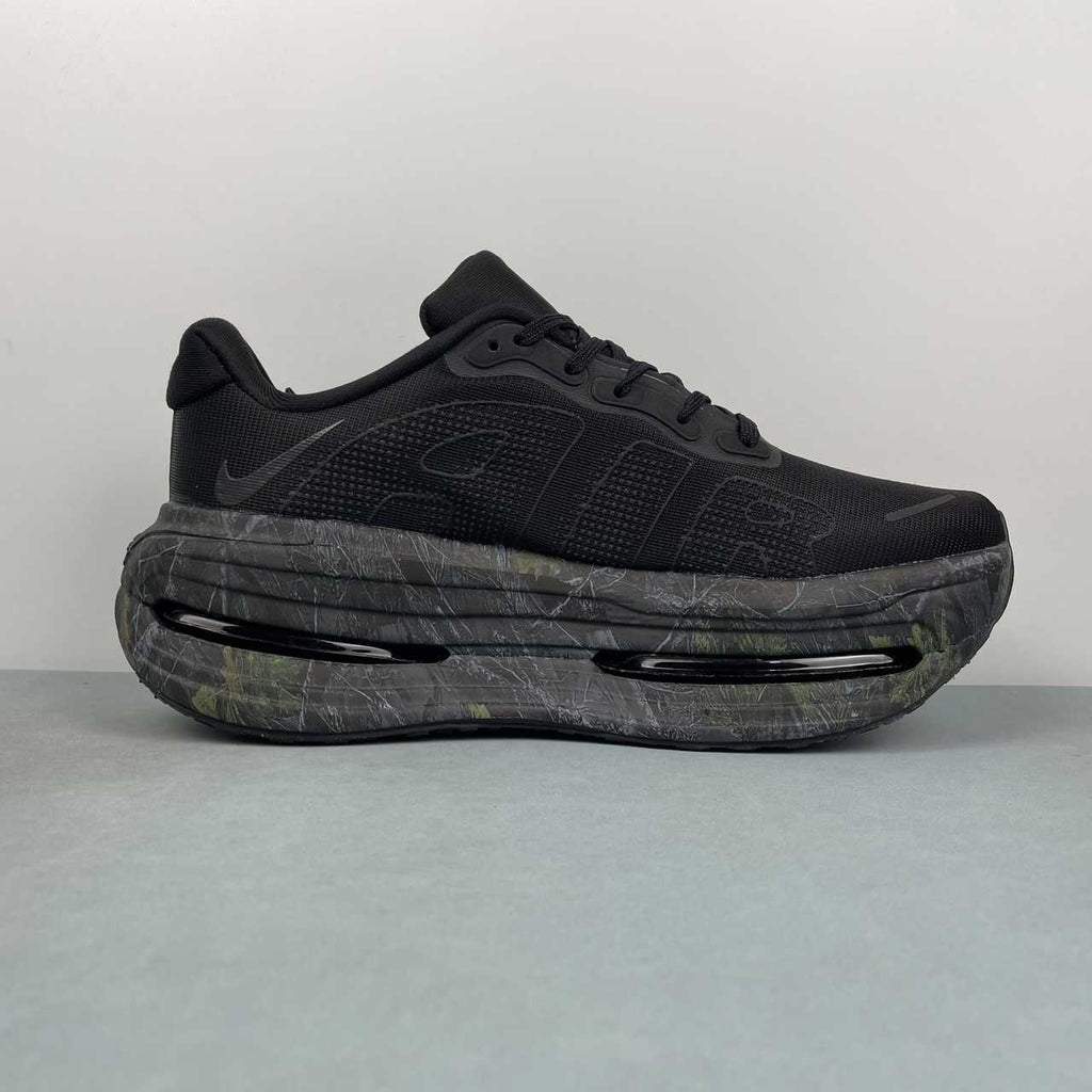 Nike Vomero Premium black color - VIBES MILANO
