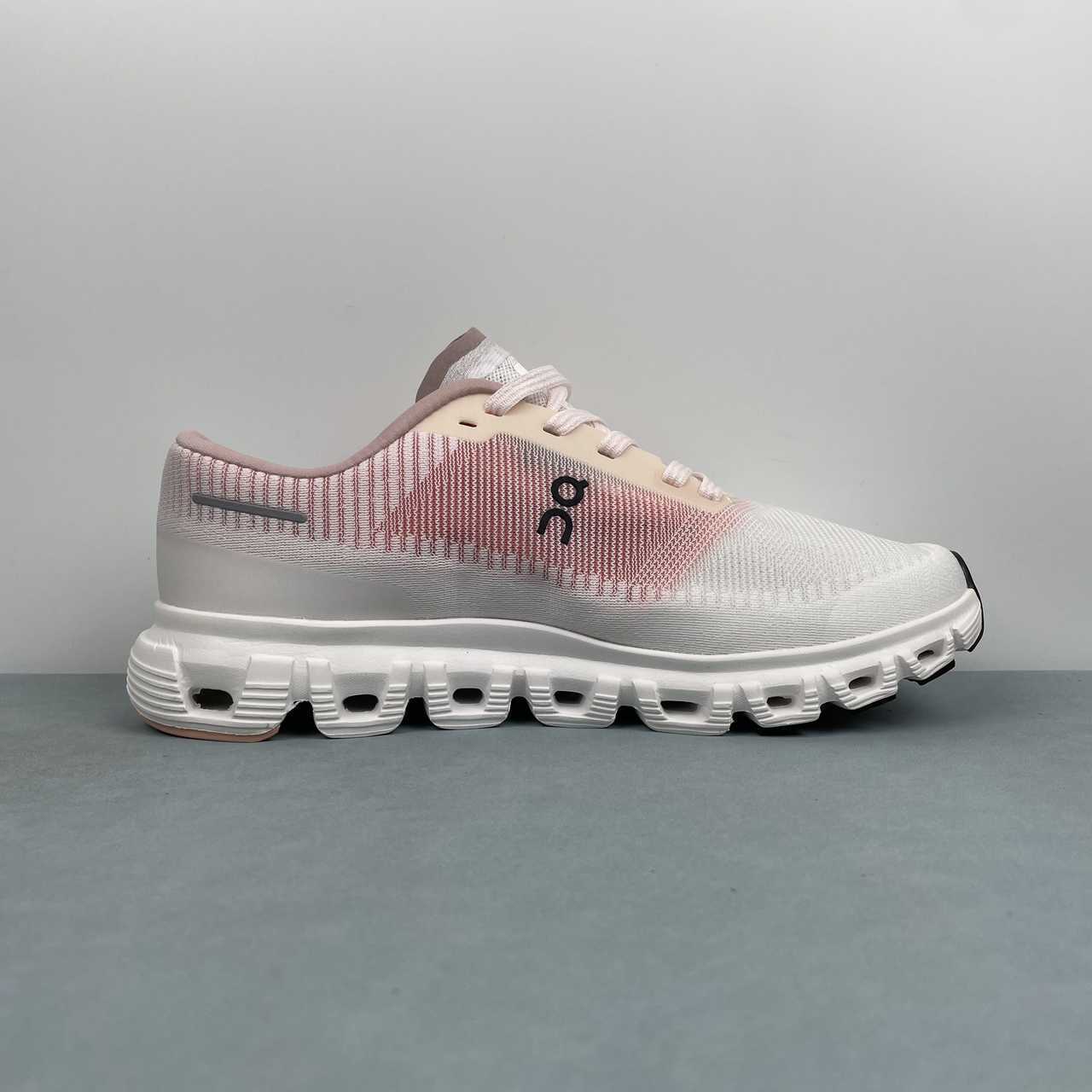 On Cloud 6 Push sneakers donna da running e streetwear bianco rosa - VIBES MILANO