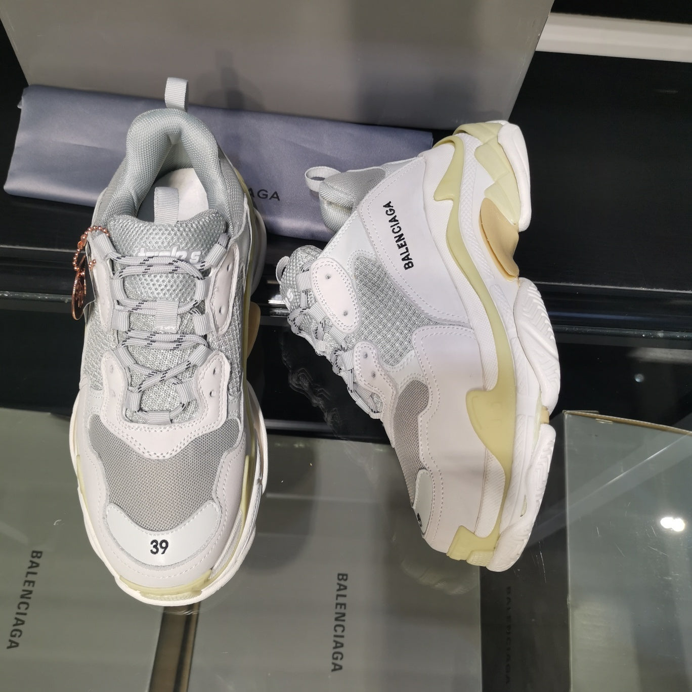 Balenciaga Sneakers Triple S bianco