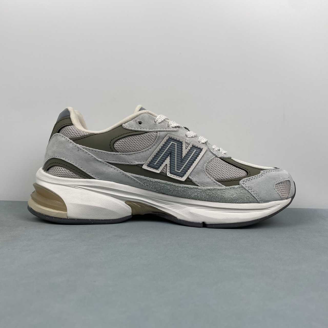 New Balance 2010 Grey White Brown