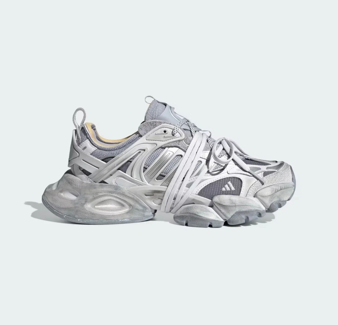 Adidas XLG Runner Deluxe sneakers Grey Silver - VIBES MILANO