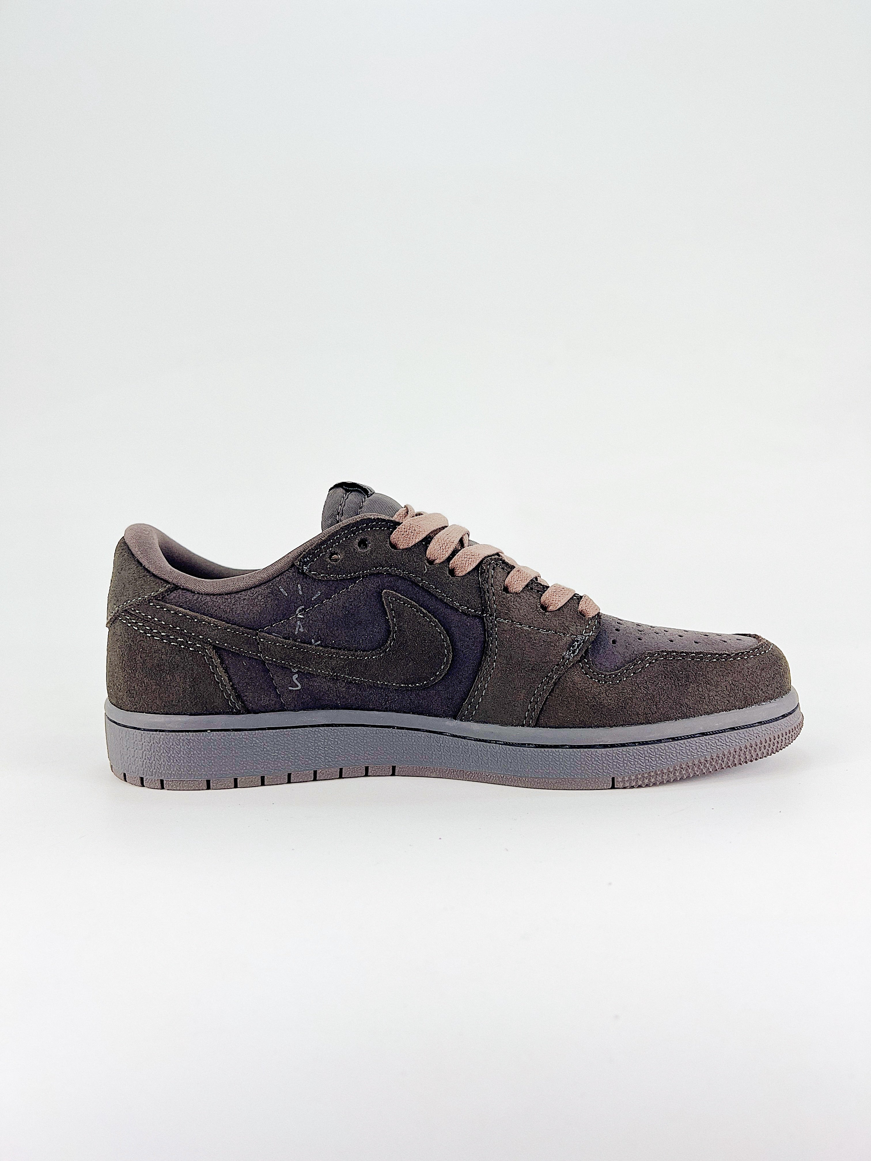 Travis Scott x Air Jordan 1 Velvet Brown