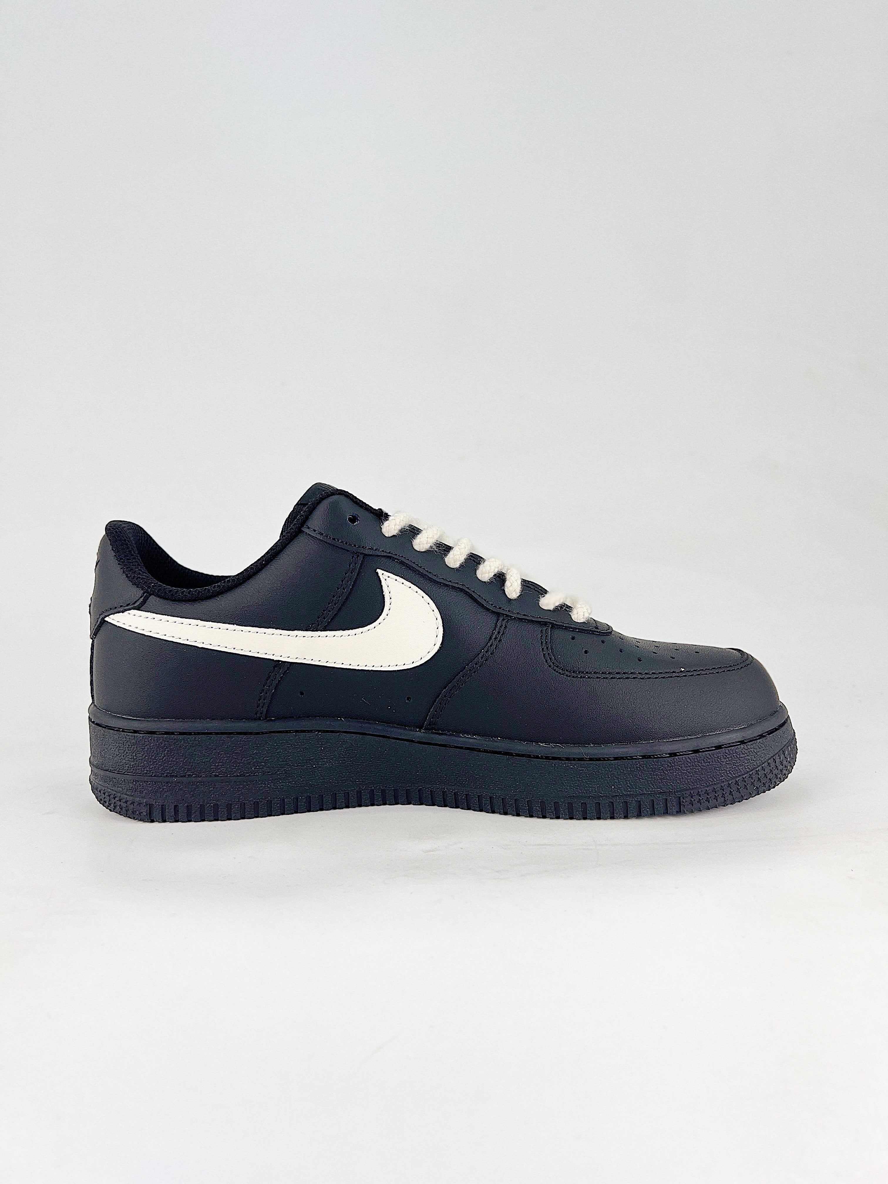 Nike Air Force 1 Low Black Swoosh White