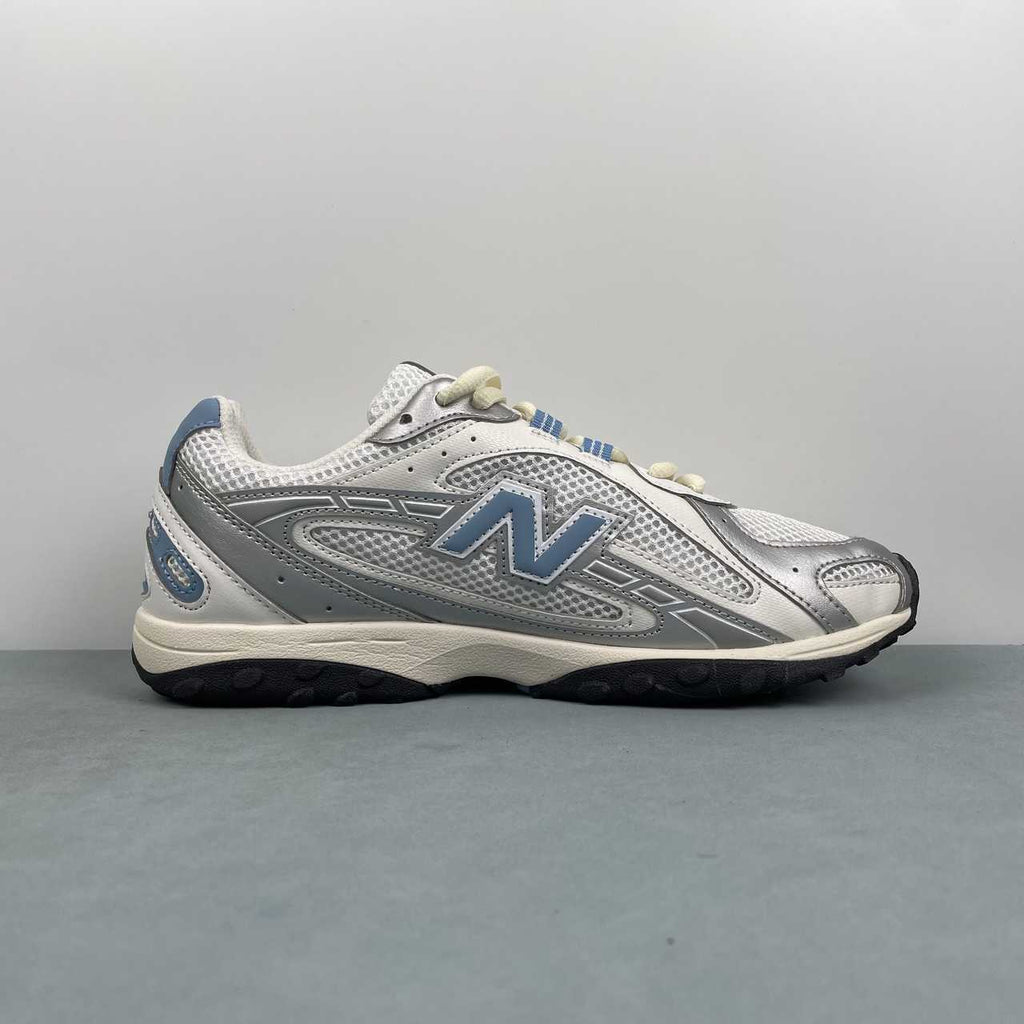 New Balance 204 L Silver Metallic Sky