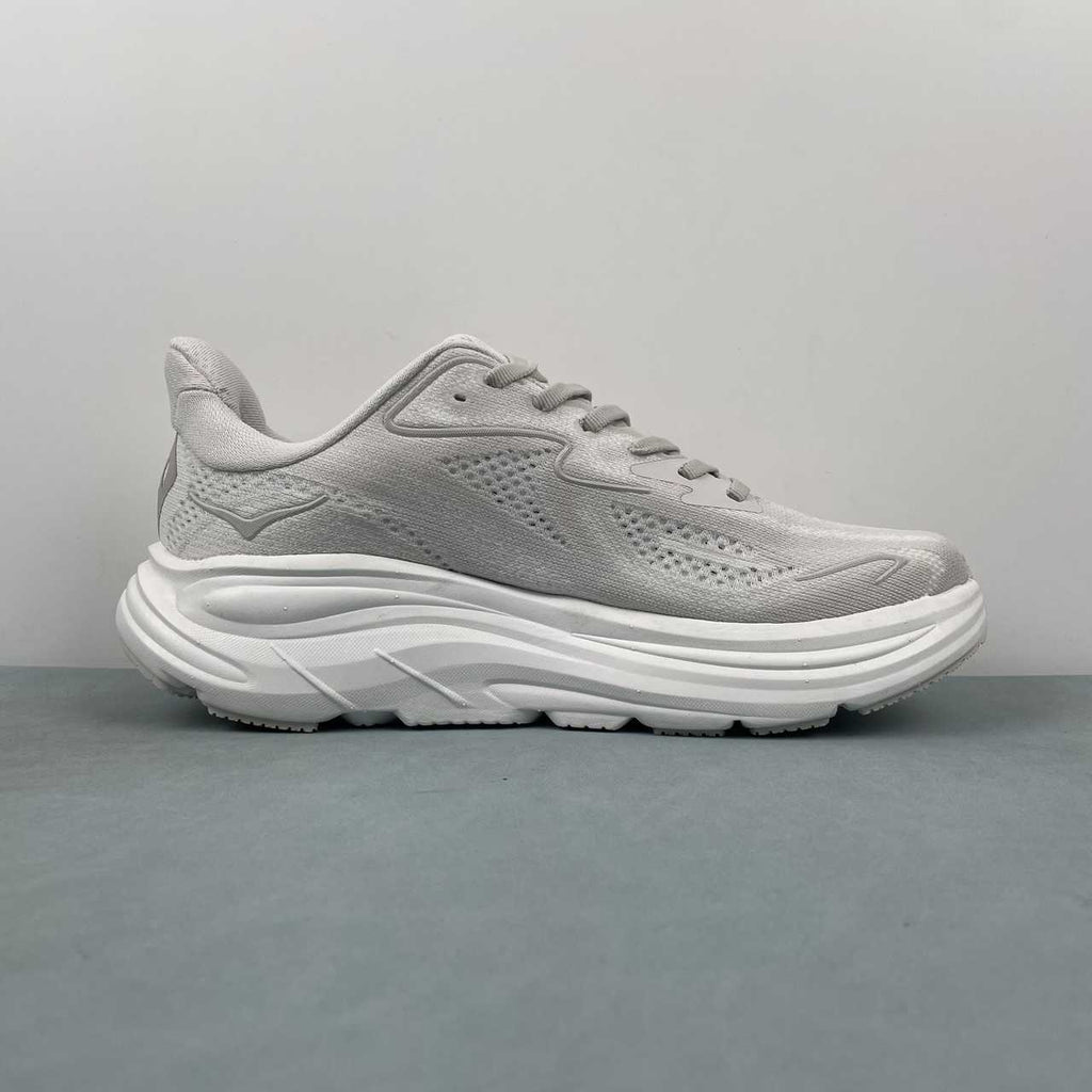 Hoka One Clifton 10 ghiaccio