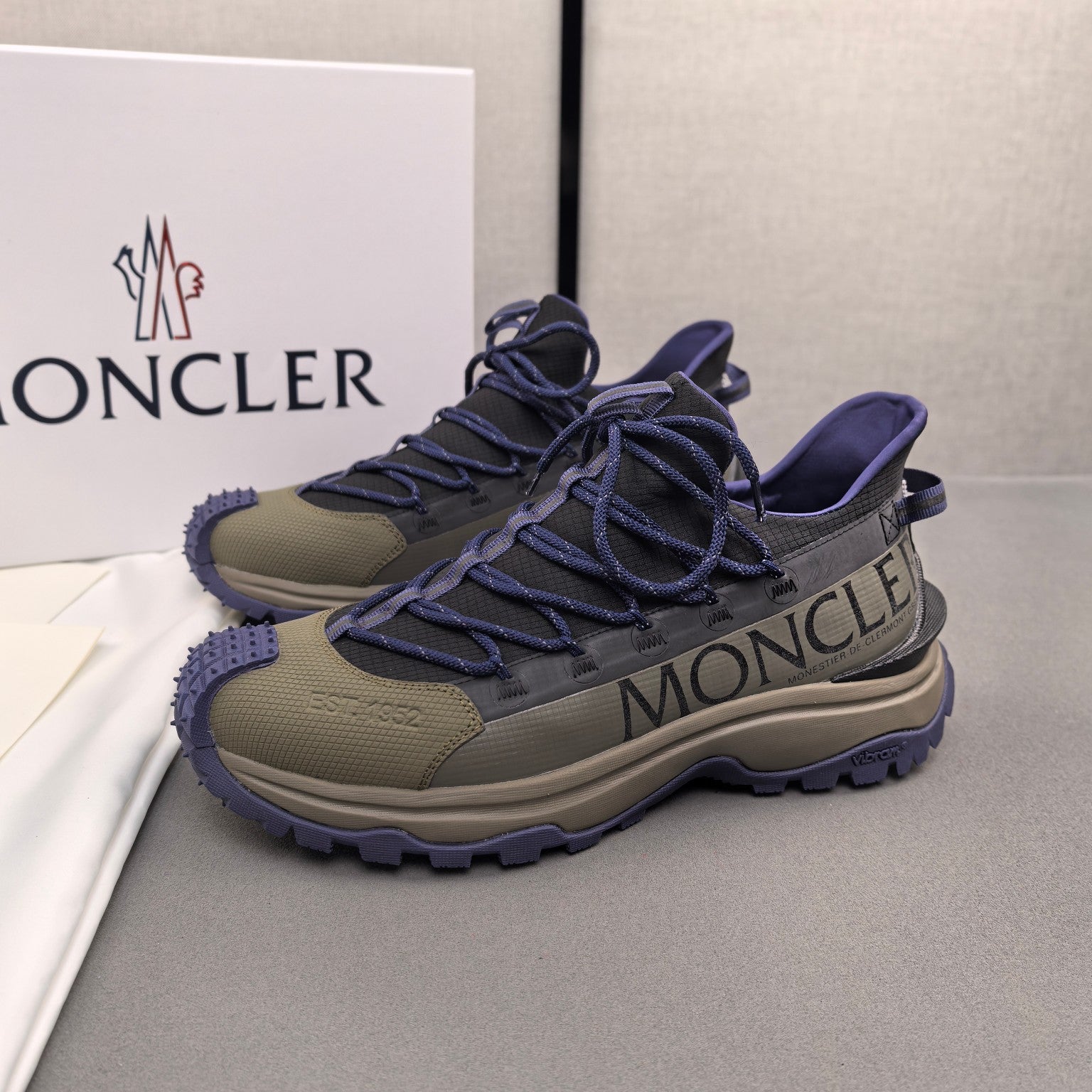 Moncler unisex white sneakers