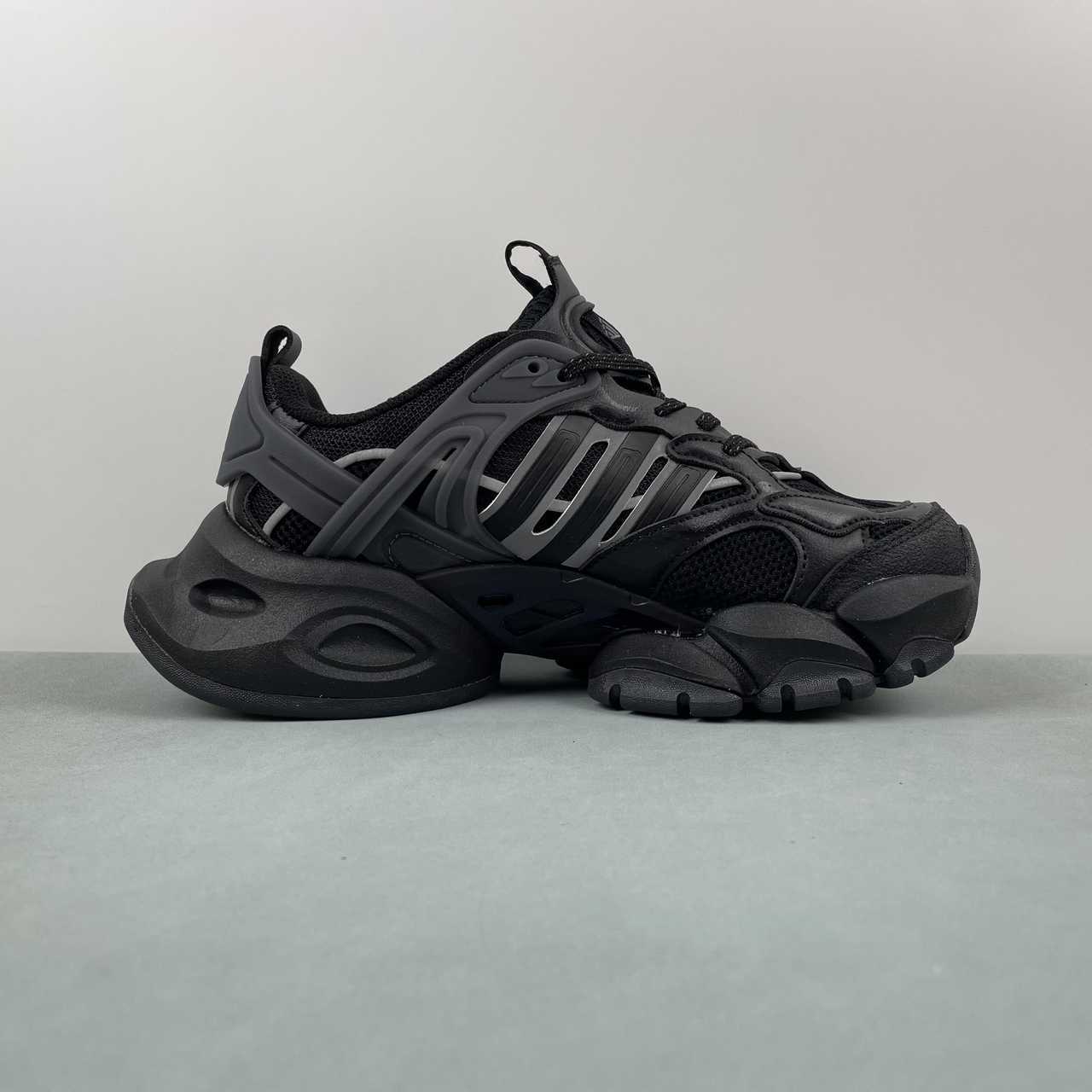 Adidas XLG Runner Deluxe sneakers black grey - VIBES MILANO