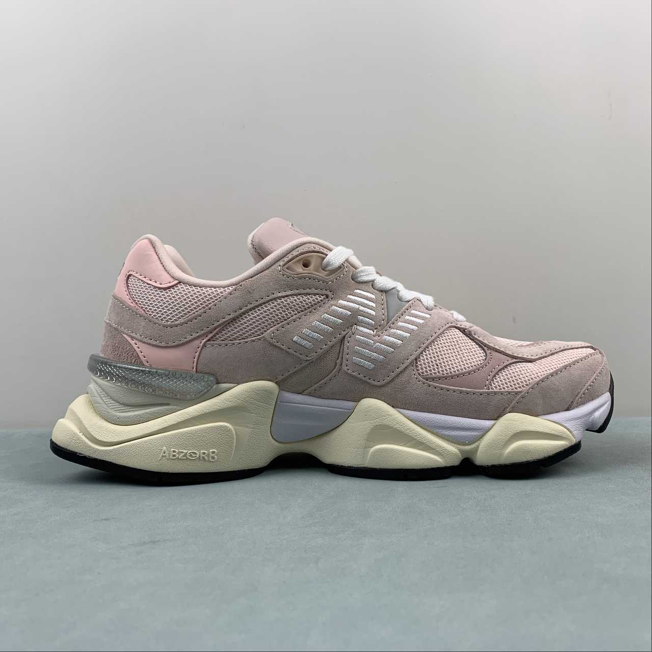 New Balance 9060 NB Crystal Pink