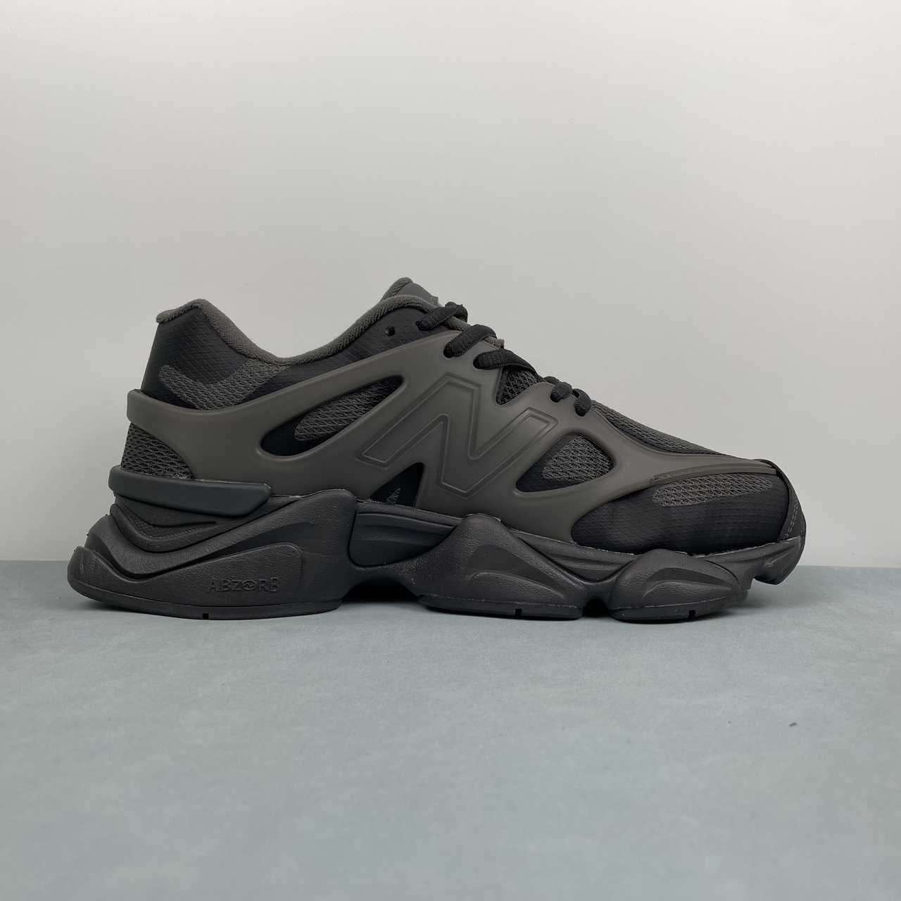 New Balance NB 9060 Black Cement