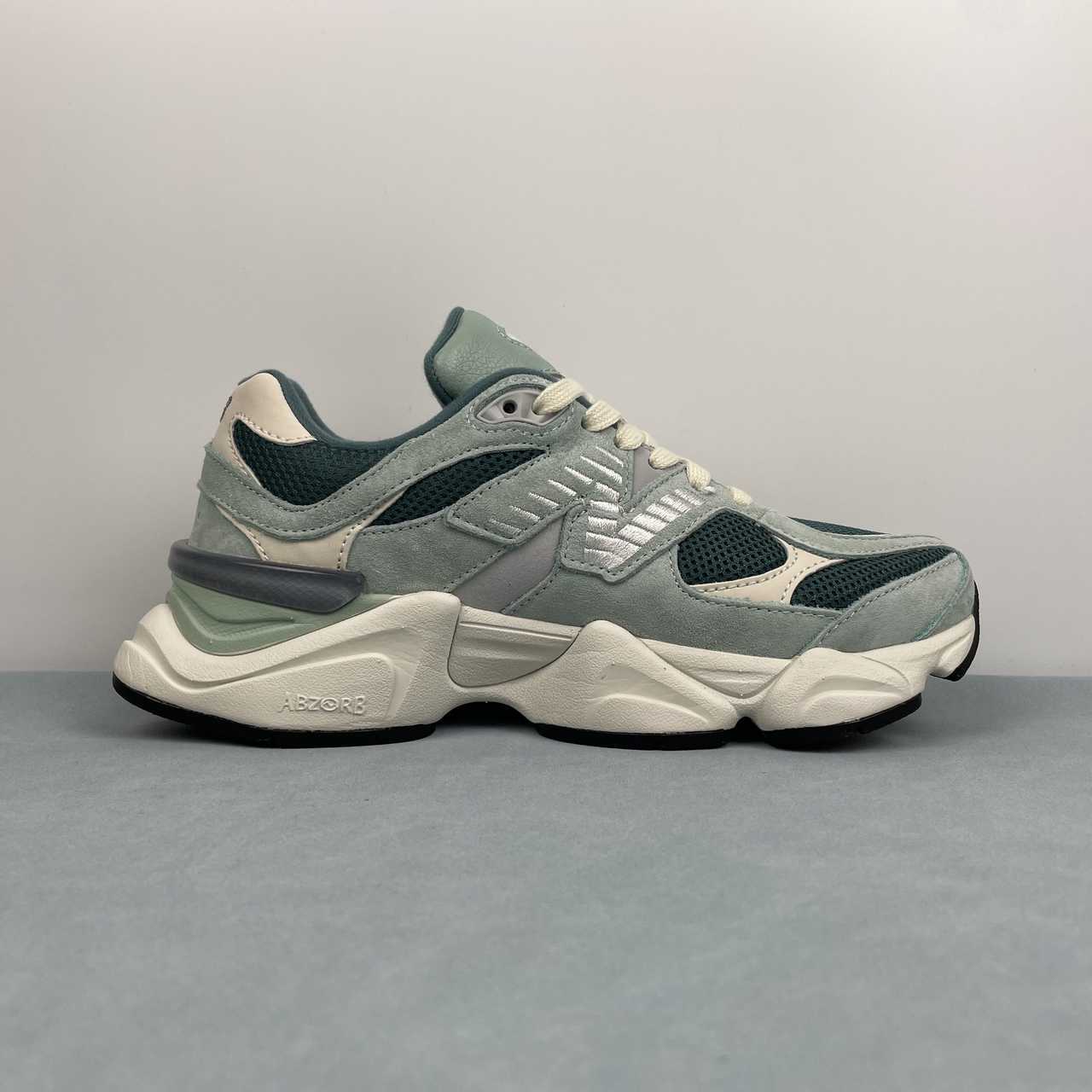 New Balance NB 9060 Green Cream