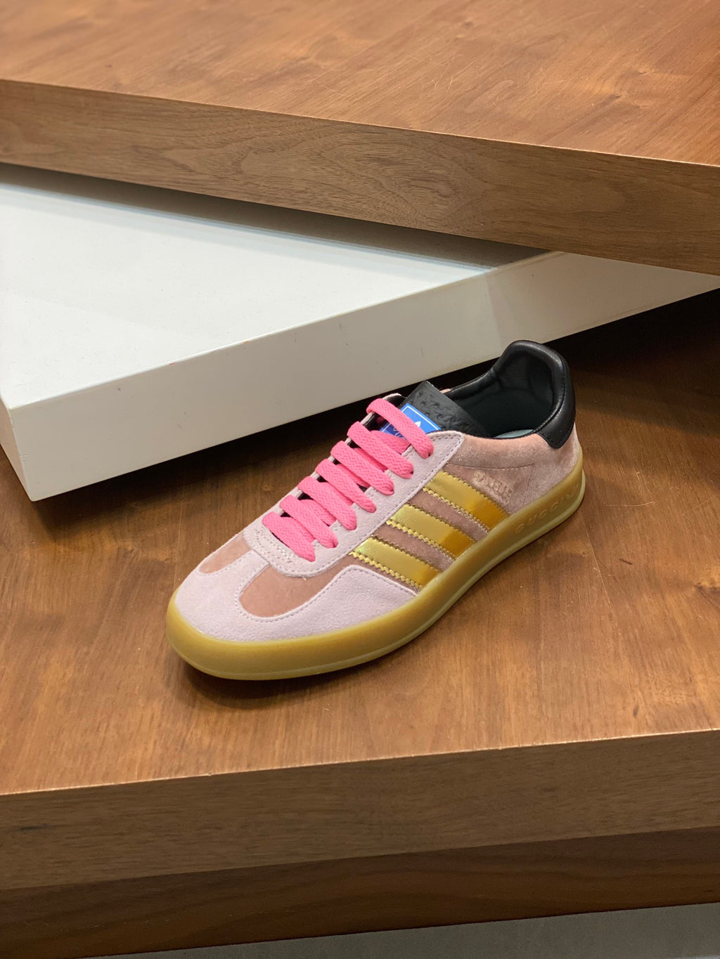 Adidas x Gucci Gazelle Pink Velvet - VIBES MILANO
