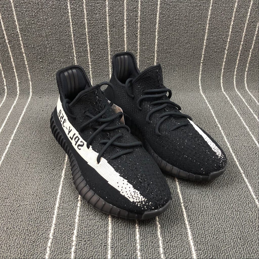 Yeezy Boost 350 V2 Oreo