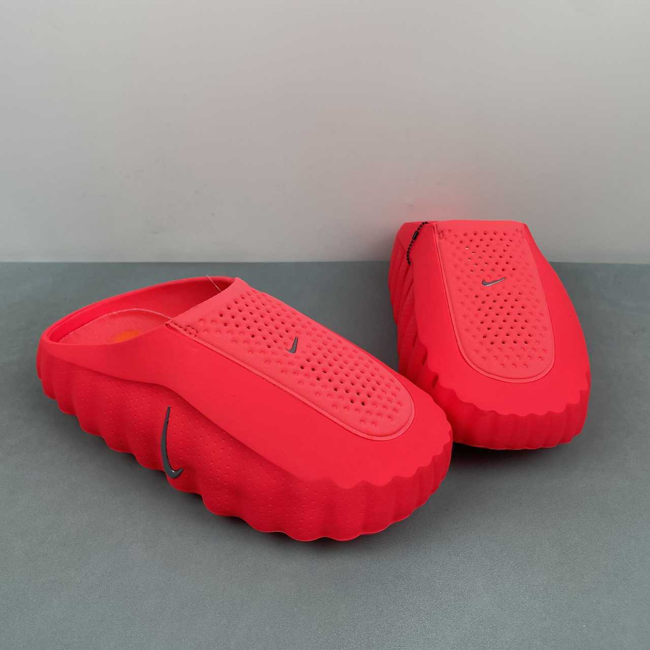 Nike Mind 001 LT Solar red Chrome. Scarpe recovery e relax