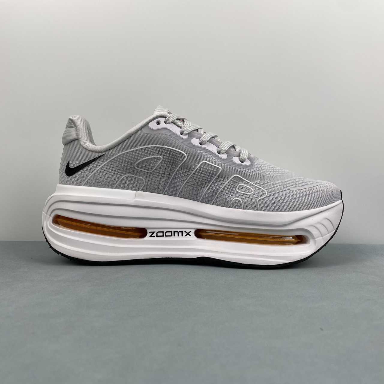 Nike Vomero Premium light grey white - VIBES MILANO