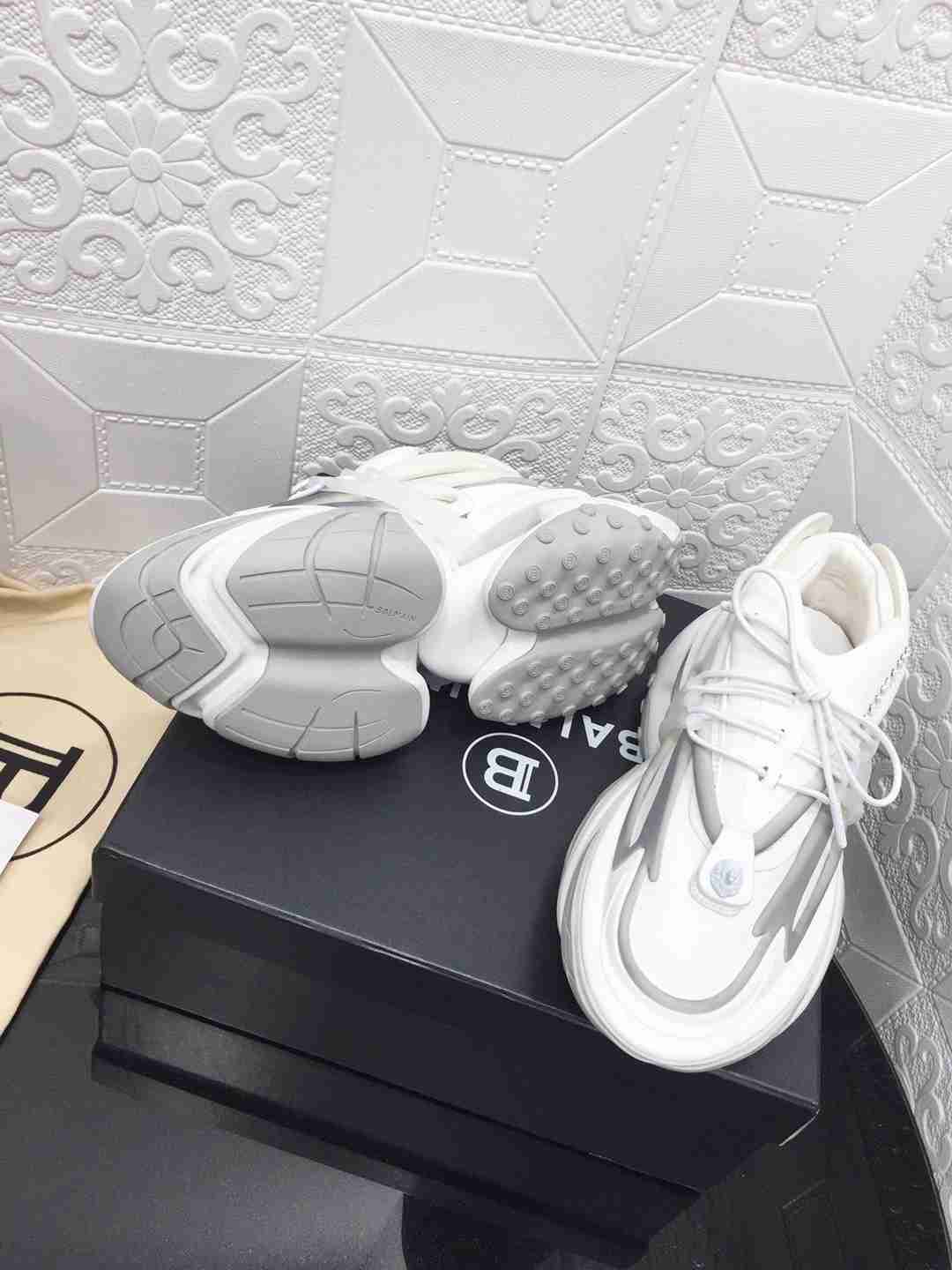 Balmain Unicorn bianco