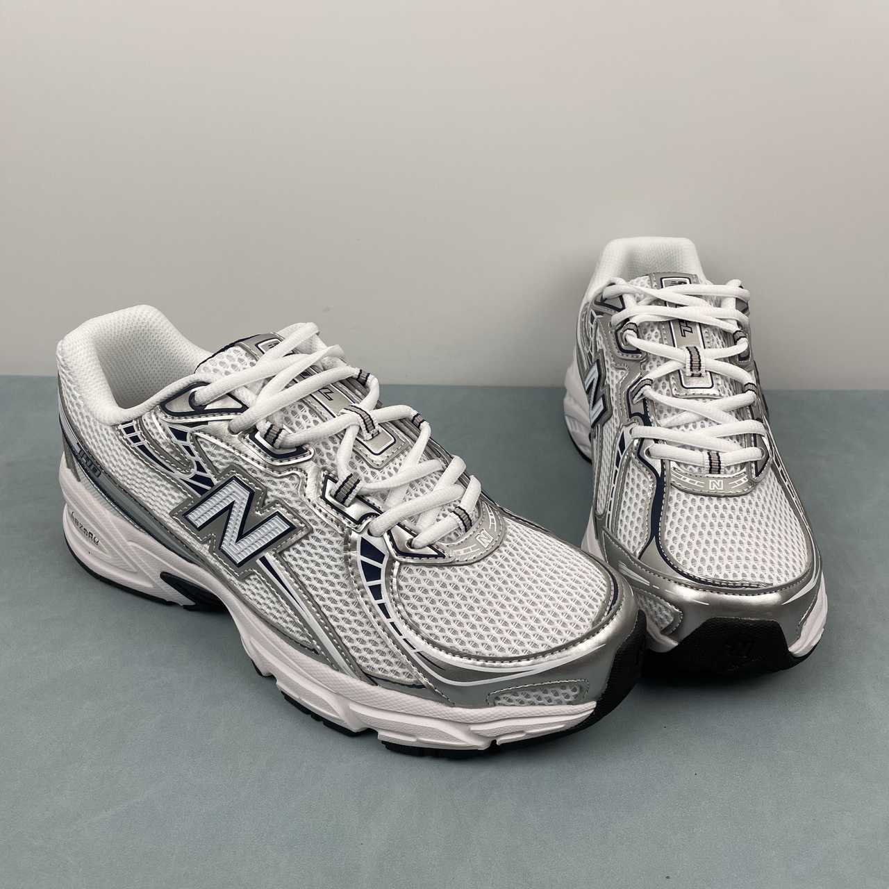 New Balance NB 740 White Silver Black