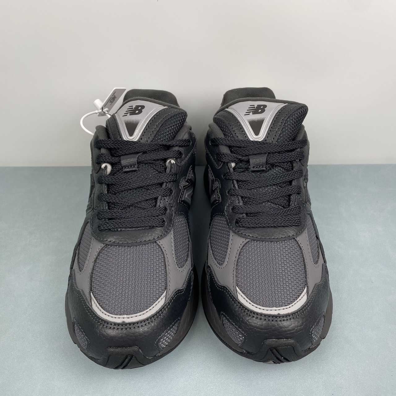 New Balance 2010 Black Dark Grey