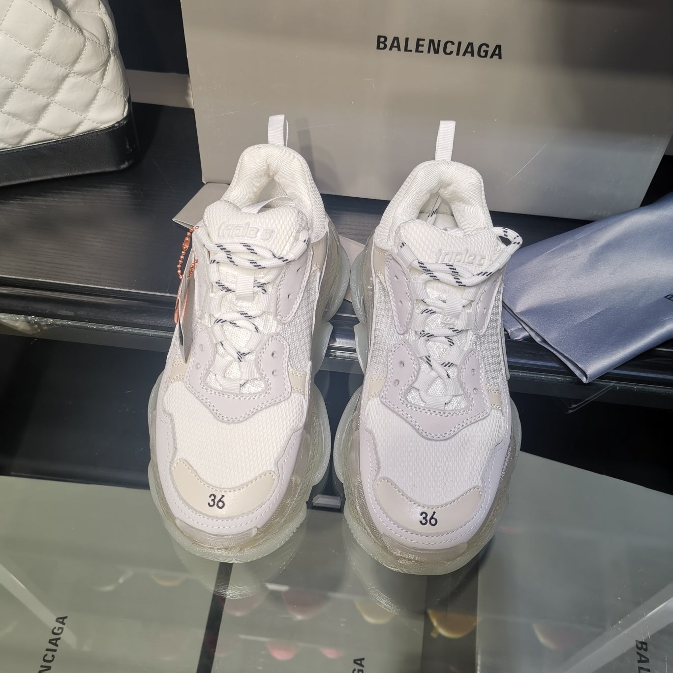 Balenciaga Sneakers Triple S bianco fondo trasparente
