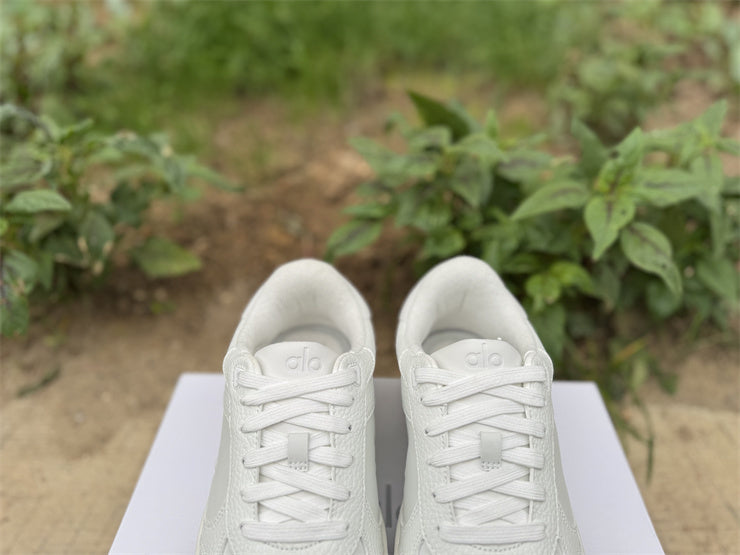 ALO Yoga Recovery Mode White | Sneakers Premium Lifestyle