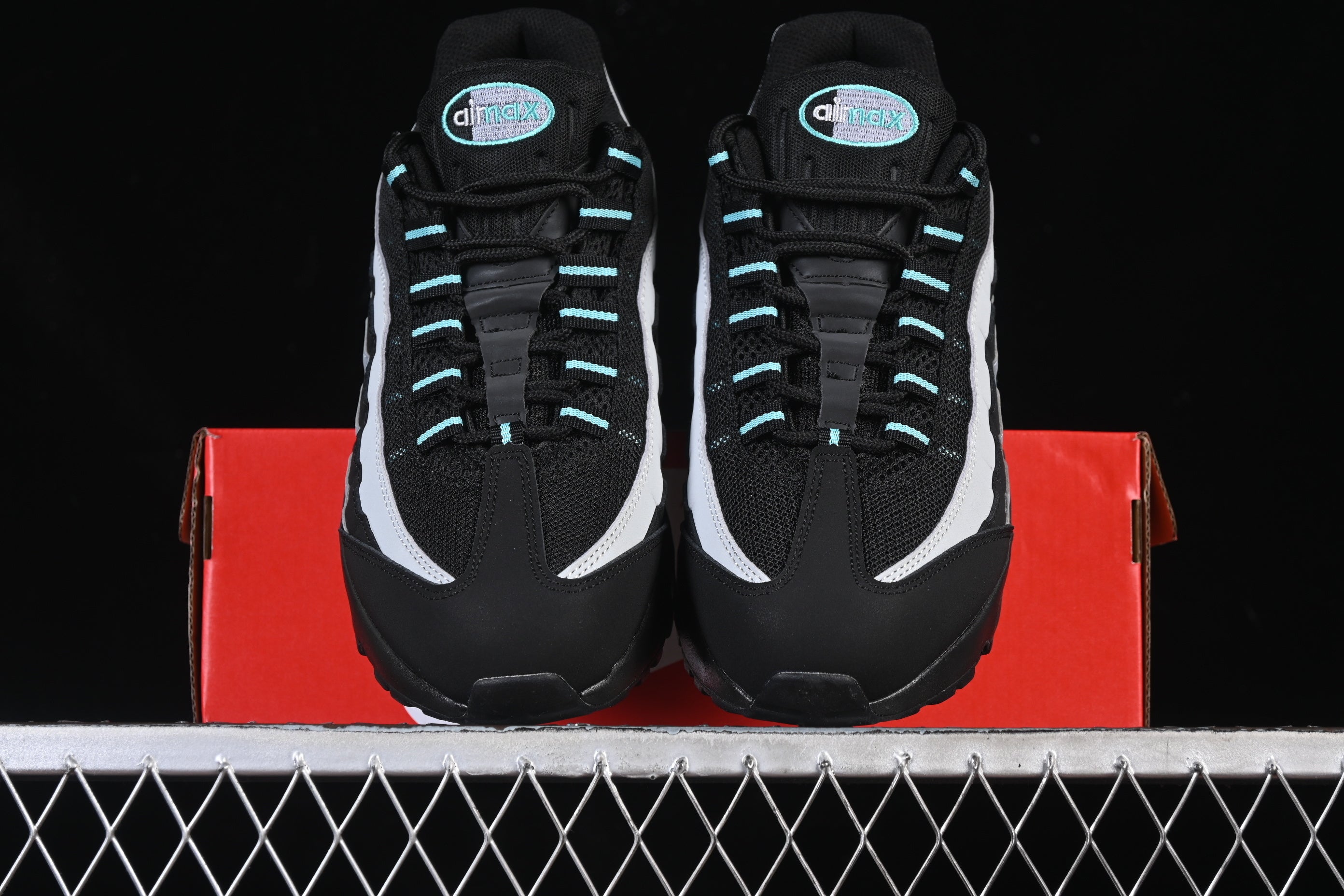 Nike Air Max 95 black aurora green