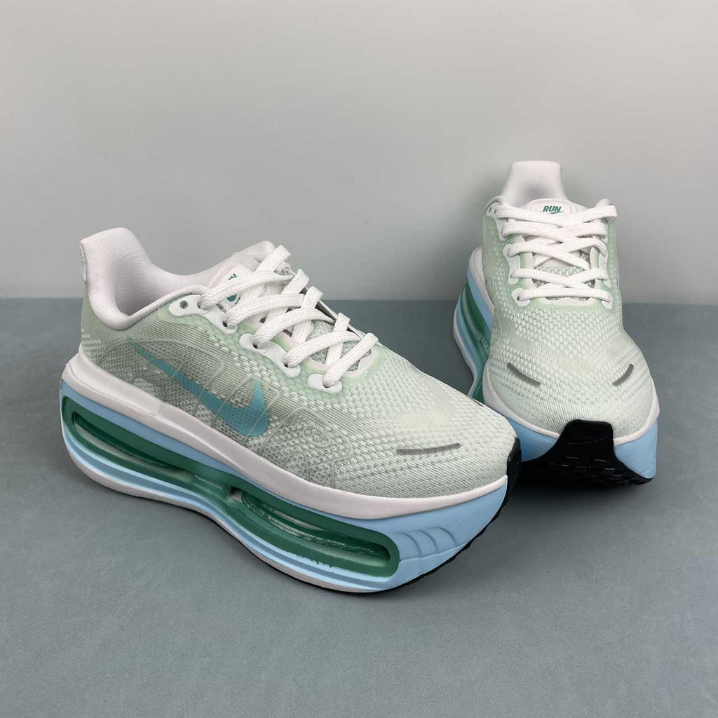 Nike Vomero Premium light green - VIBES MILANO