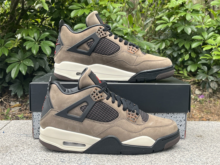 Travis Scott x Nike Air Jordan 4 Retro OG "Cactus Jack/Marrone/Nero"