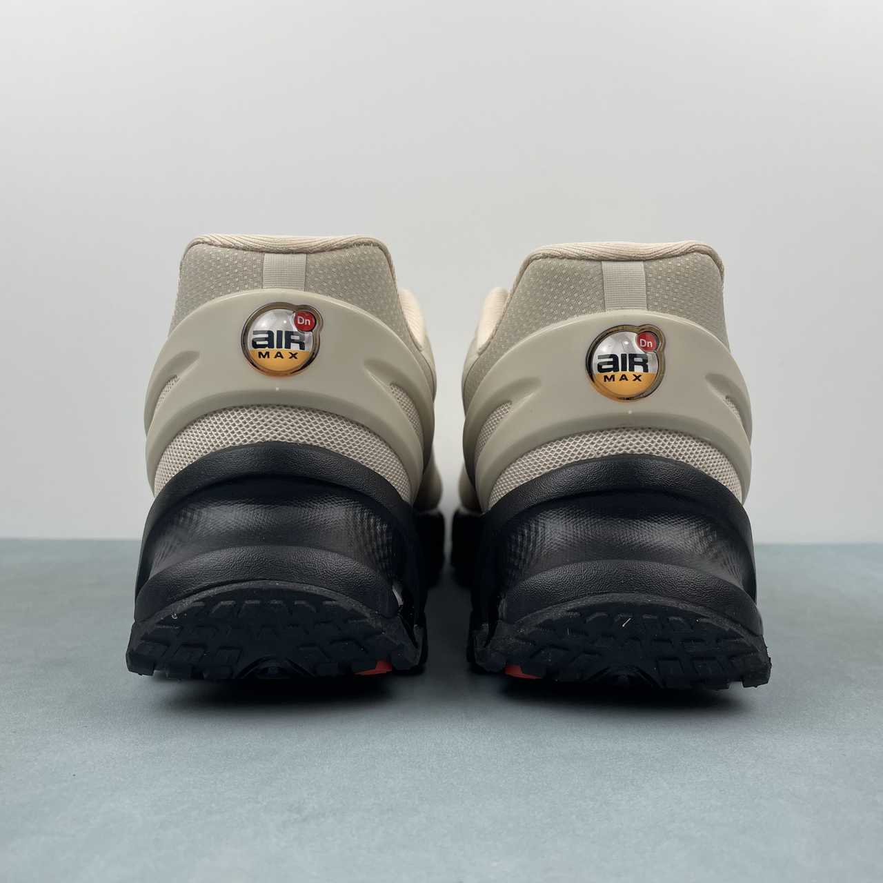 Nike Air Max Dn8 Fossil Black