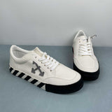 Off-White Vulcanized Low tela bianco nero