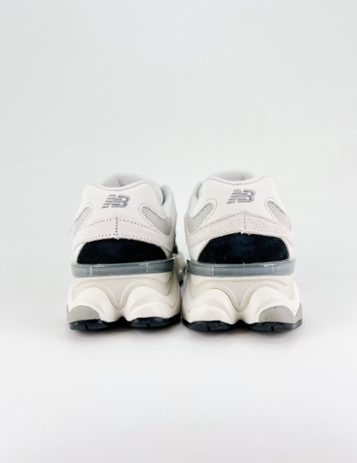 New Balance NB 9060 jet black