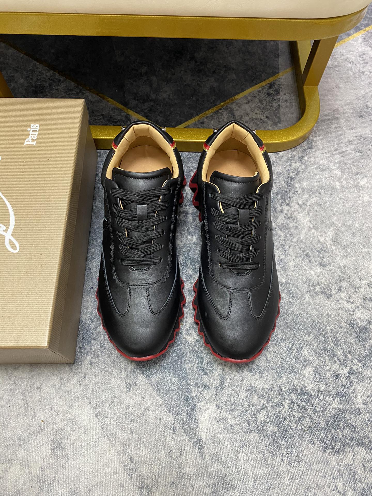 Christian Louboutin Loubishark leather sneakers nero