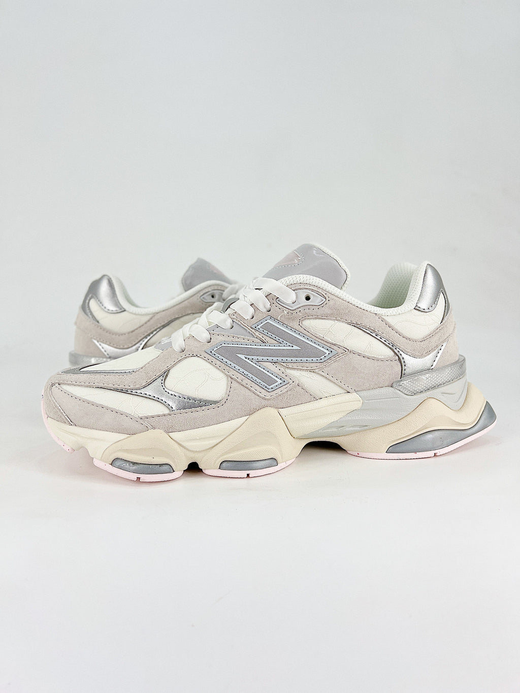 New Balance NB 9060 Coquette grigio