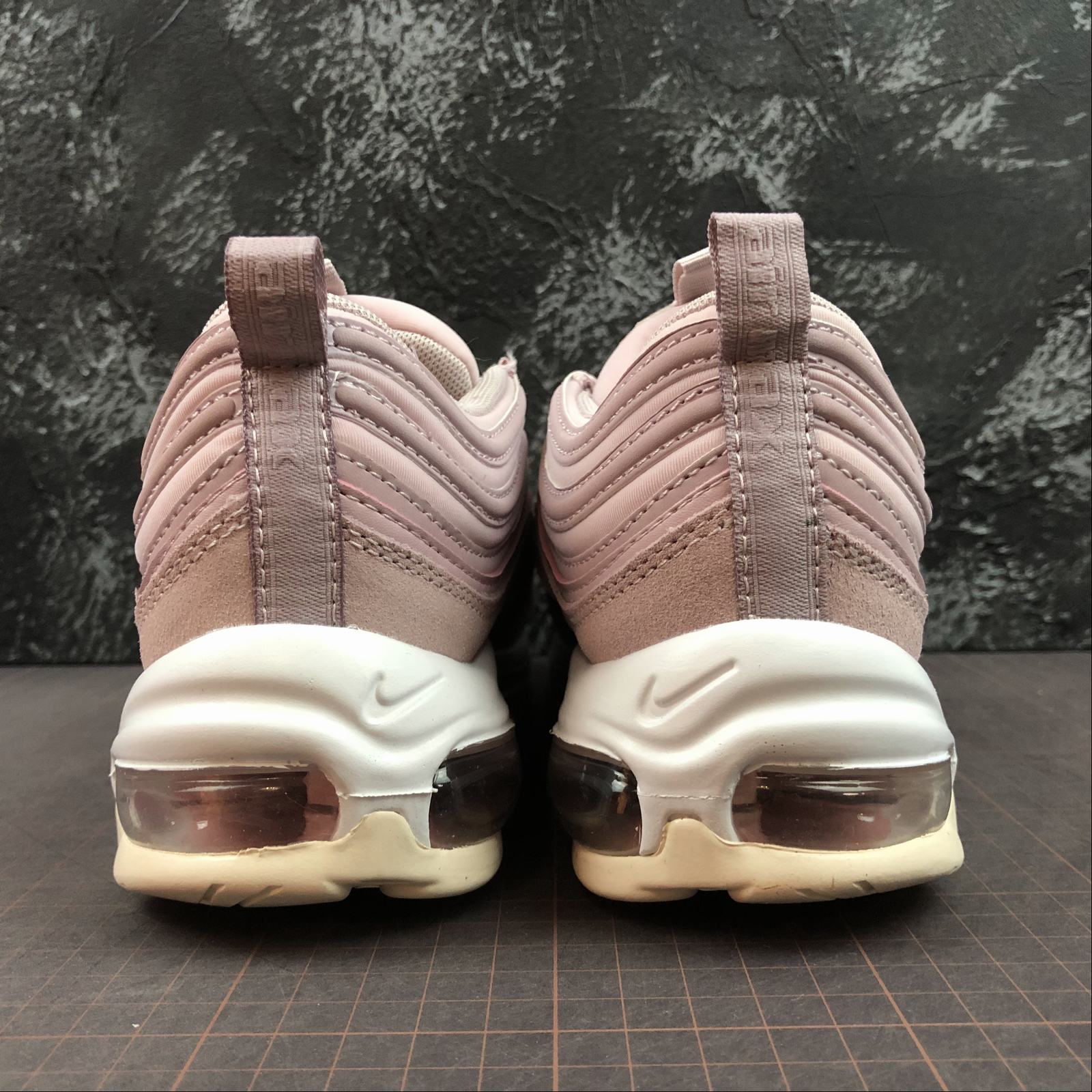 Nike Air Max 97 Plum Chalk/Light Cream