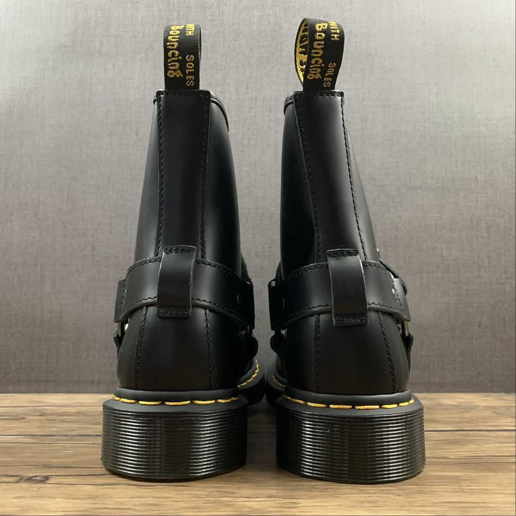 DR. MARTENS Stivaletto stringato 1460 Harness in pelle liscia nera lucida