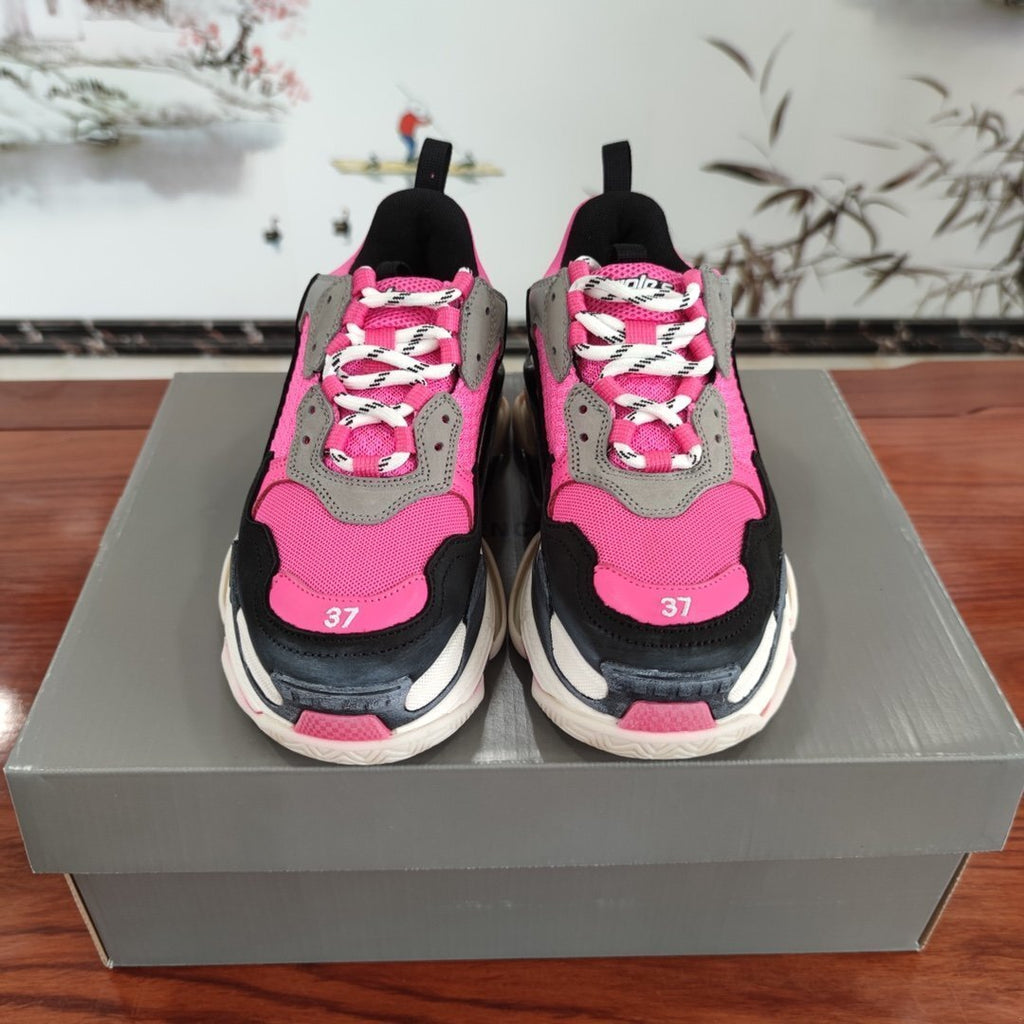 Balenciaga Sneakers Triple S Pink Black White - VIBES MILANO