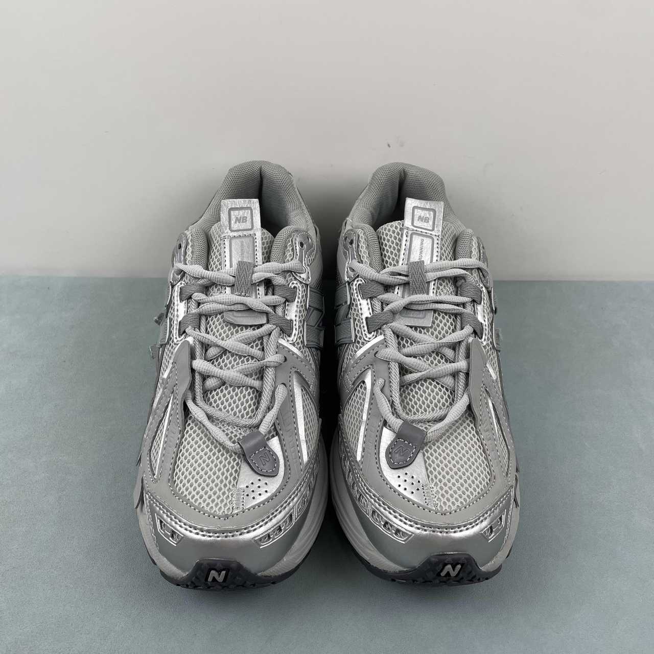 New Balance NB M1906R Concrete Silver Metallic