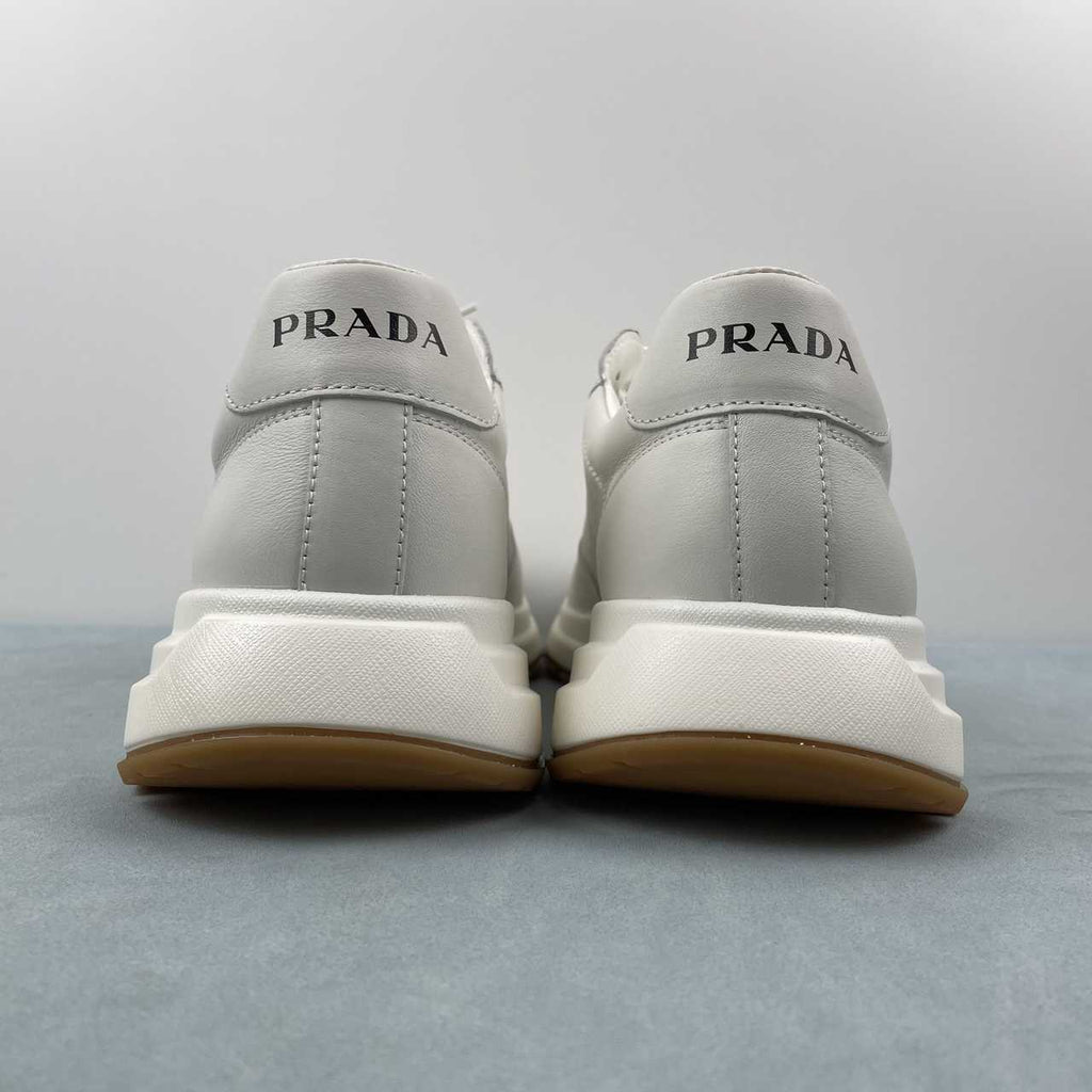Prada sneakers Prax 01 in pelle cognac
