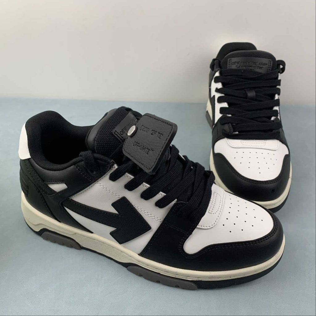 Off- White OOO Out Of Office sneakers Low Tops black white