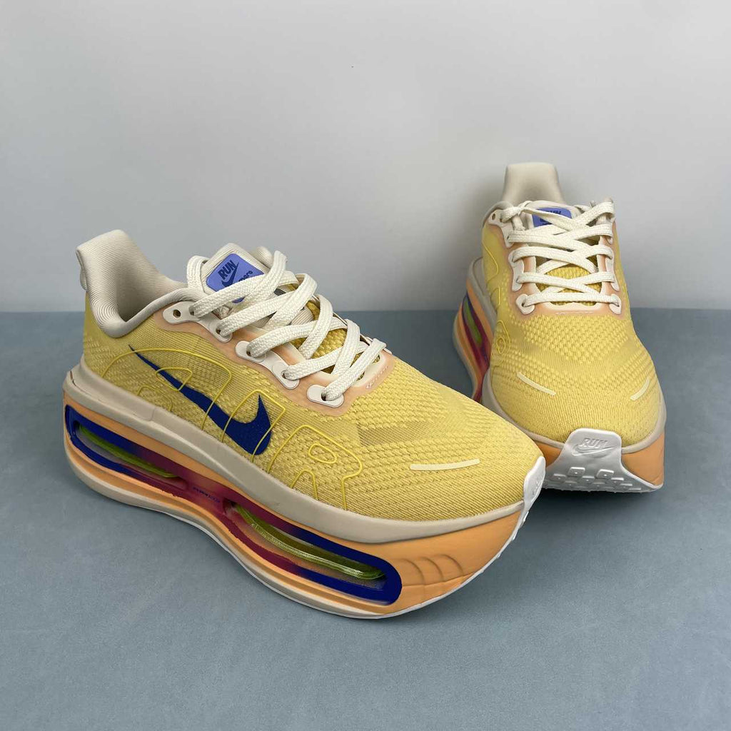 Nike Vomero Premium lemon yellow - VIBES MILANO