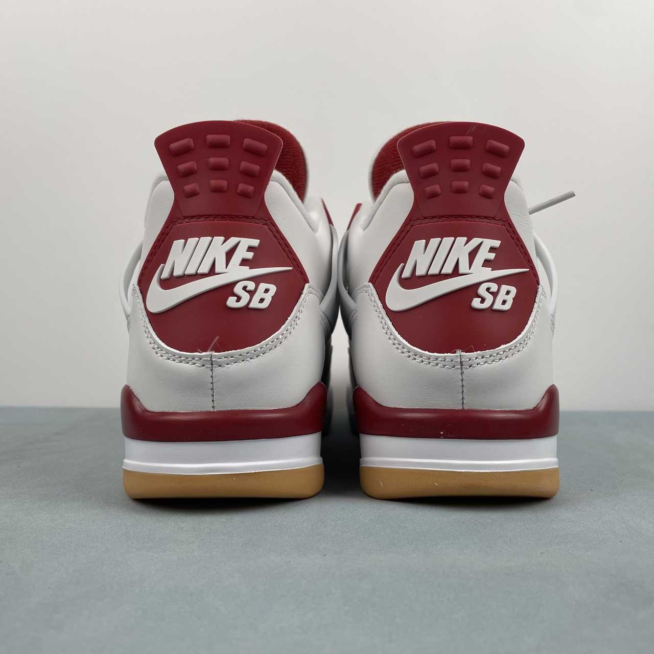 Nike Air Jordan 4 Retro Varsity Red