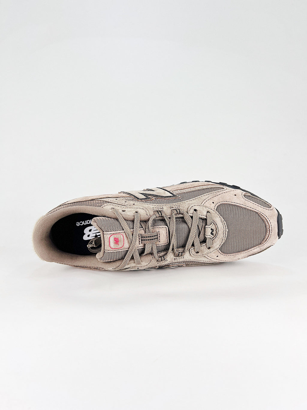 New Balance 204 L Thunder Brown Black Shadow Red