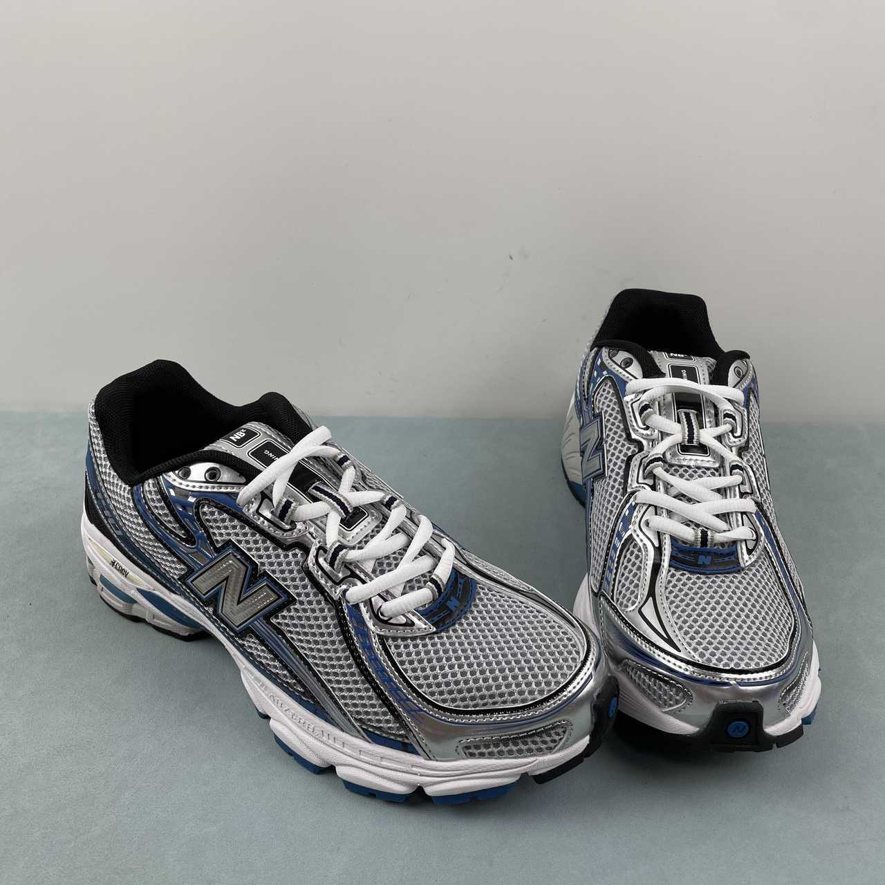 New Balance NB 740 Silver Blue